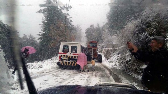 1_9130 Alanya'da Kar Yağışı Ulaşımı Etkiledi! Genel Haberler 