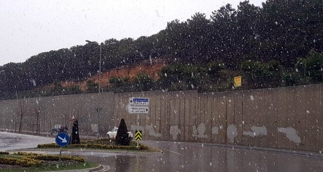 İstanbul'da Kar Şaşırttı !
