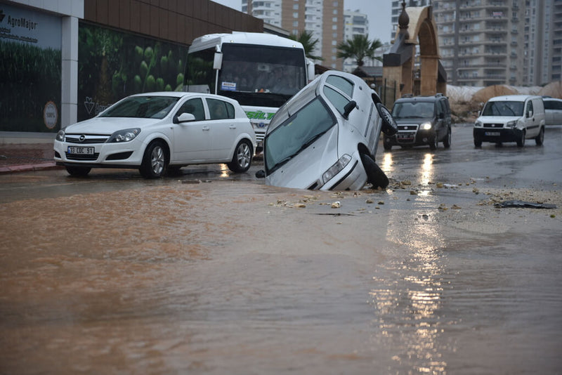 Mersin'de Sel Faciası: 2 Ölü!