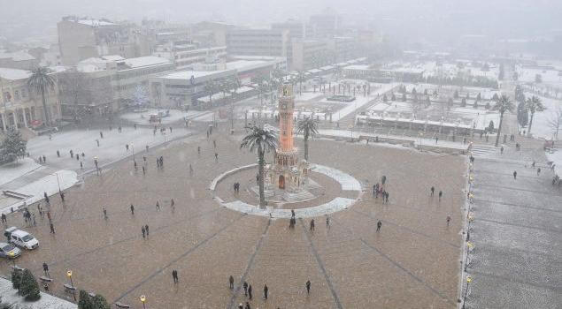 UYARI: İzmir, Aydın, Manisa'da Yoğun Kar!
