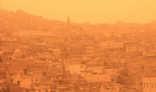 Korkulan Toz Fırtınası Mardin'e Ulaştı !