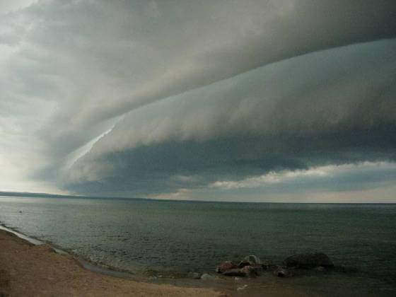 Shelf cloud (Raf Bulutu) Nedir?
