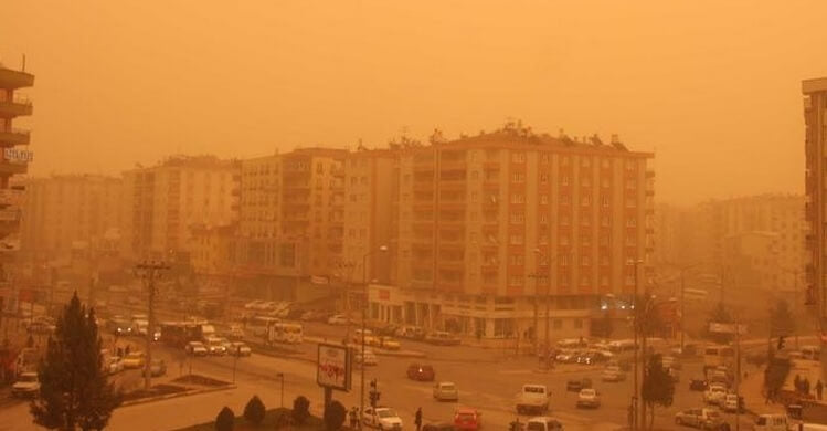 Gaziantep, Kilis, Adana ve Hatay'da Toz Bulutu