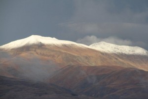 erzincanda-dun-aksam-saatlerinde-etkili-olan-yagmur-sonrasi-sehrin-300x200 Erzincan'da Yılın İlk Karı Düştü Haberler  