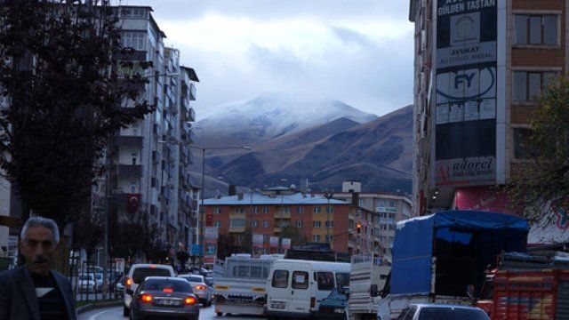 Erzurum/Palandöken’e Kar Yağdı, Merkezde Yağmur ve KKY Bekleniyor