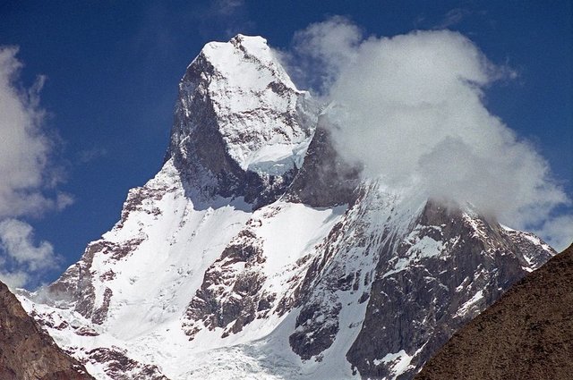everesti-zirveden-ettiler-14 İlginç İddia: Everest Dünyanın En Yükseği Değil ! Foto Galerisi 