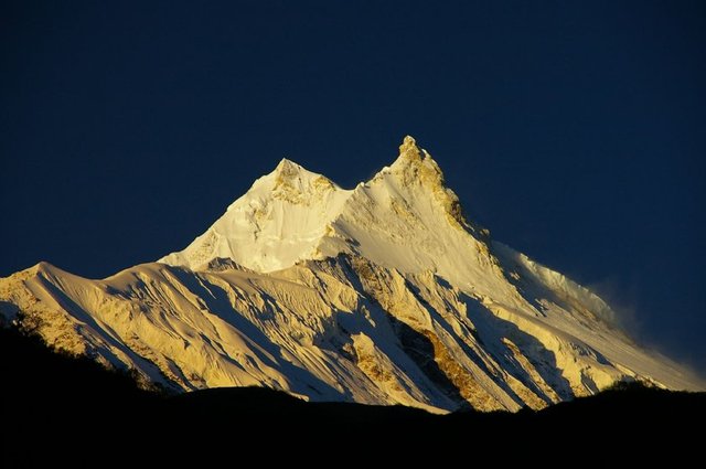 everesti-zirveden-ettiler-9 İlginç İddia: Everest Dünyanın En Yükseği Değil ! Foto Galerisi 