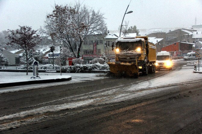 Erzurum’da Kar Yağışı Etkili Oldu !