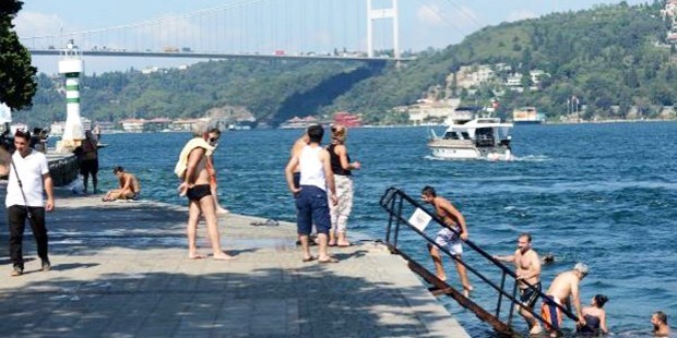 istanbul-sicak-hava-agustos Ağustos Ayı Nasıl Geçecek? Haberler  