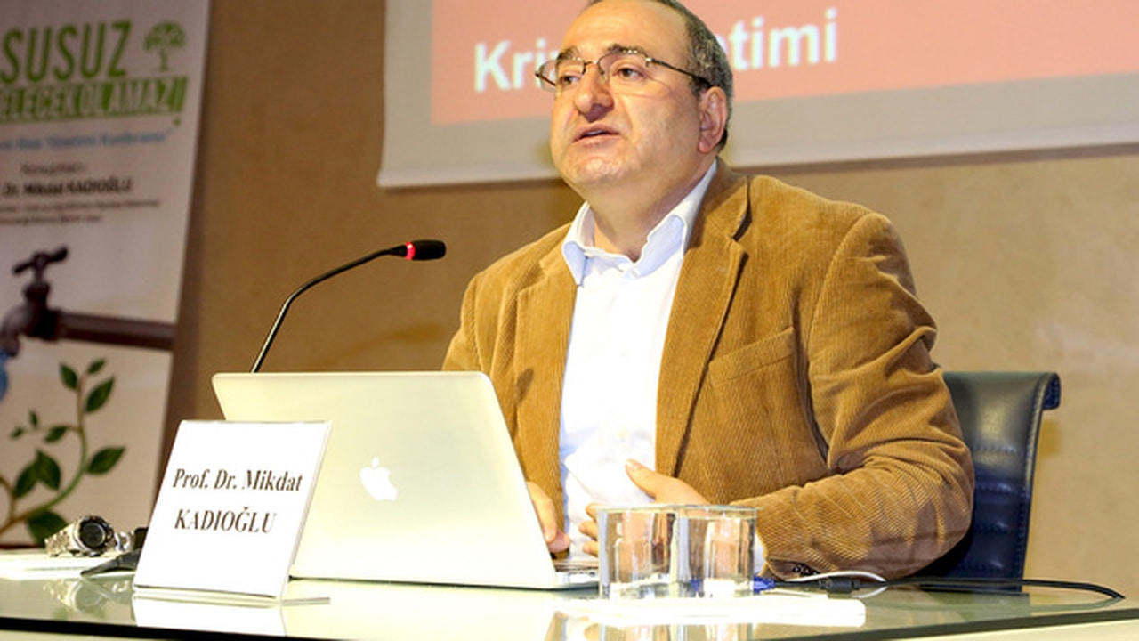 Prof. Mikdat Kadıoğlu, Deprem Seferberliği Çağrısı Yaptı, İmza Kampanyası Başlattı!